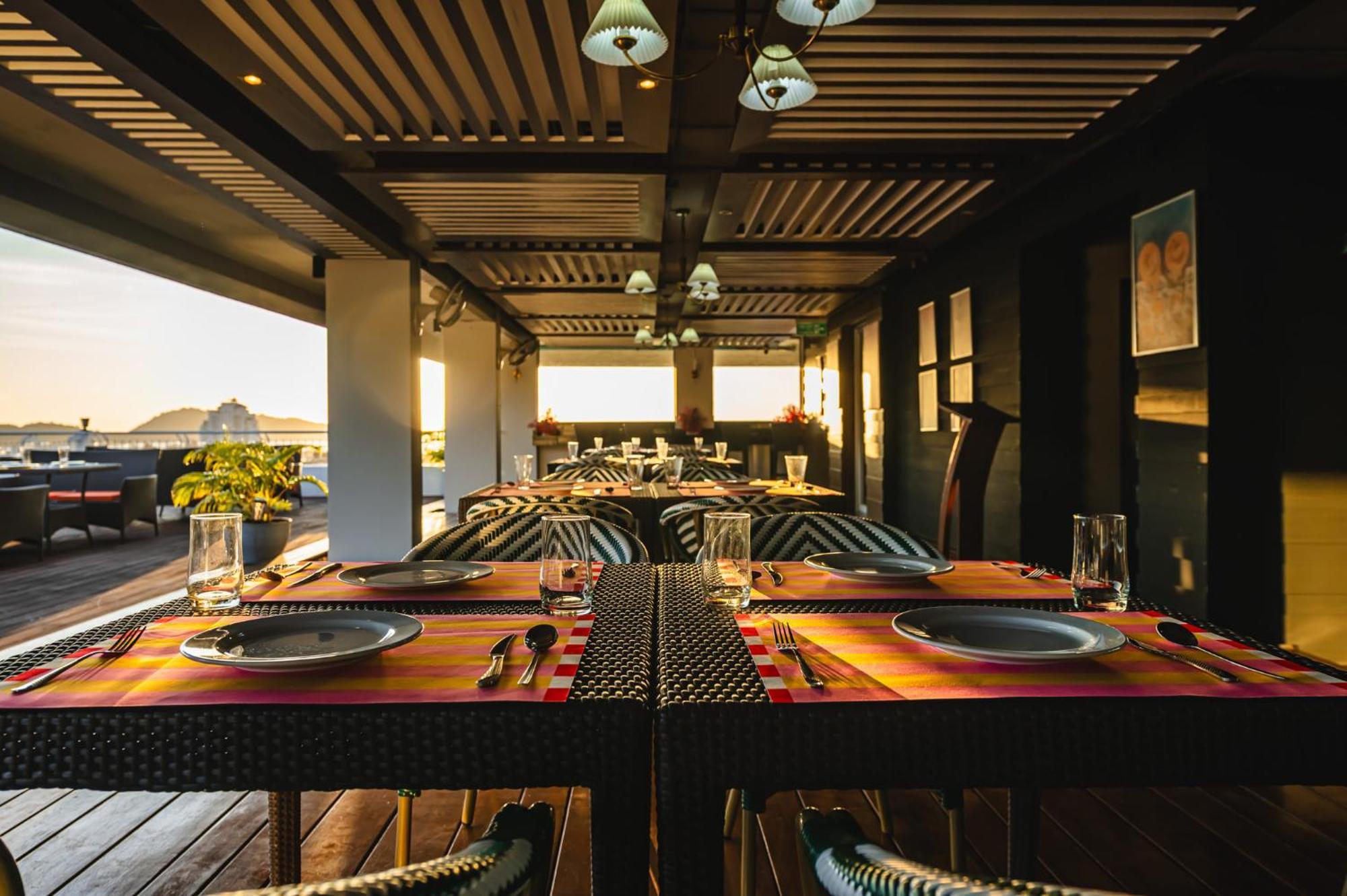Casa Del M Phuket - Newly Renovated Hotel Patong Exterior foto